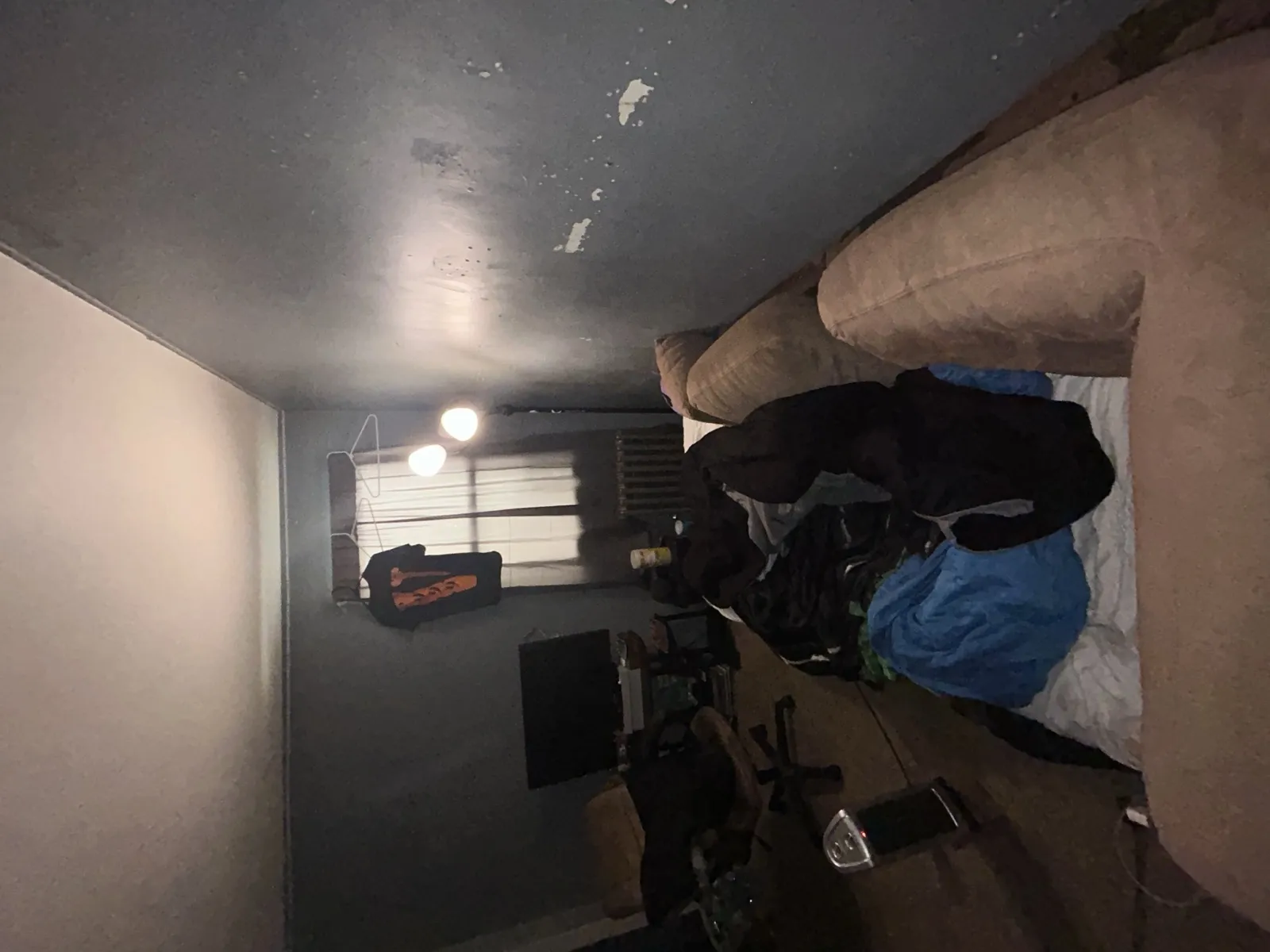 450 S. Hancock St interior before renovation